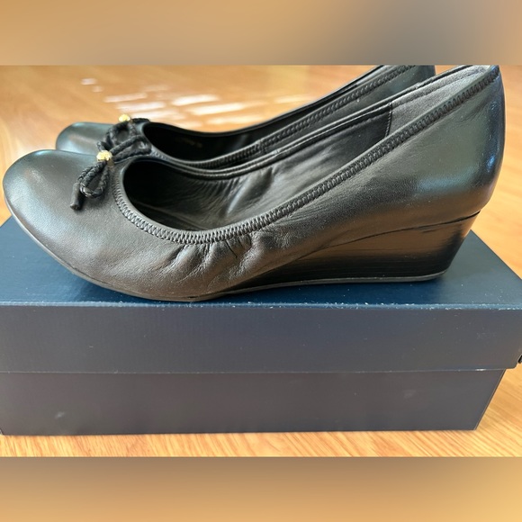 Cole Haan Tali Wedge. Size 7. Black. - Picture 3 of 8